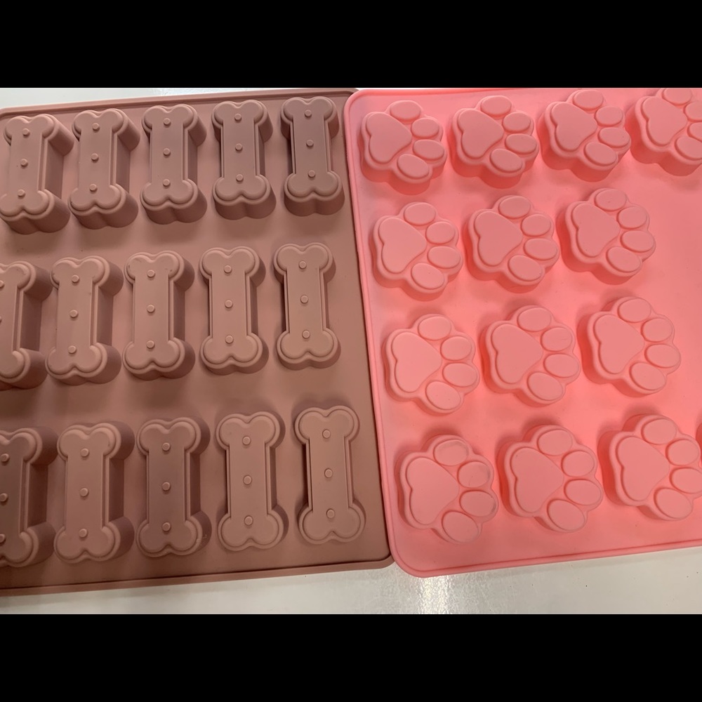 Le Dogue silicone molds